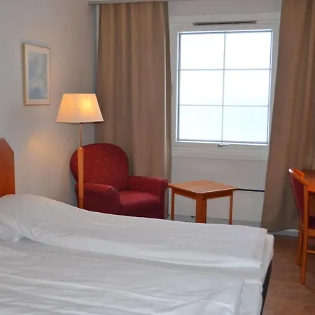 Bjerkvik Hotell 4* 브예르크빅