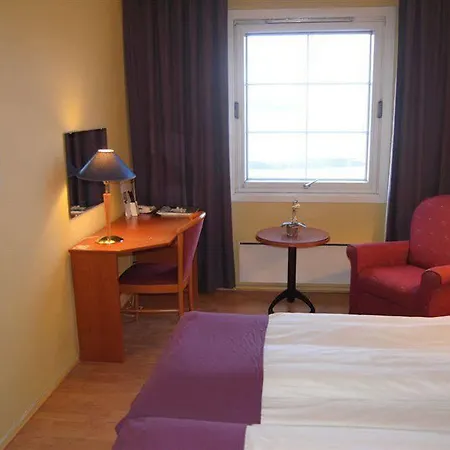 Bjerkvik Hotell Otel 4*